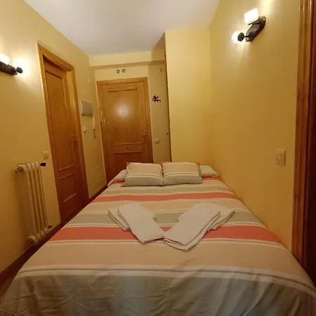 Inmocyma Montanas Magicas-benasque 公寓