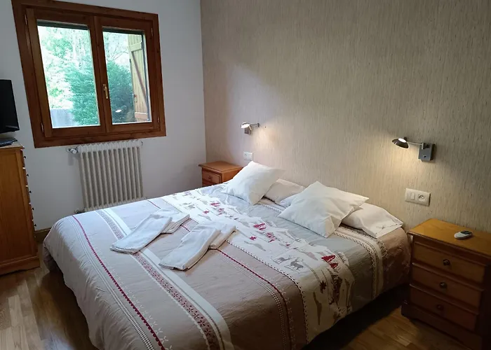 Inmocyma Montañas Mágicas-benasque * Benasque